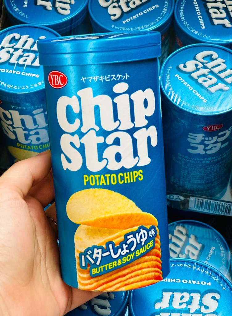 Khoai tây chips xanh, đỏ, cam